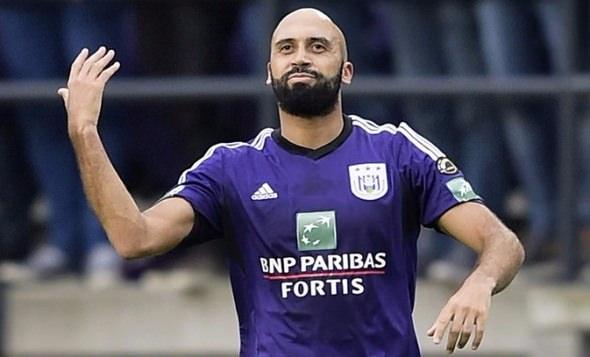 <p>ANTHONY VANDEN BORRE | Her takımın ihtiyacı, yıllardır bek sorununu çözemeyen Beşiktaş ve Galatsaray kariyeri oynayan menajerlik oyunu sevdalıların ilk transfer ettiği isimlerden.. Karizma ismiyle taktik tahtasına güzellik katan, Koyduğun her mevkide rahatça oynayan, Julio Baptista'nın defansif versiyonu Vanden Borre!</p>
<p> </p>