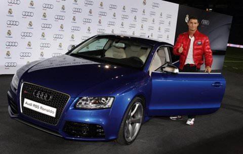 <p>Cristiano Ronaldo - Audi RS5</p>
<p> </p>