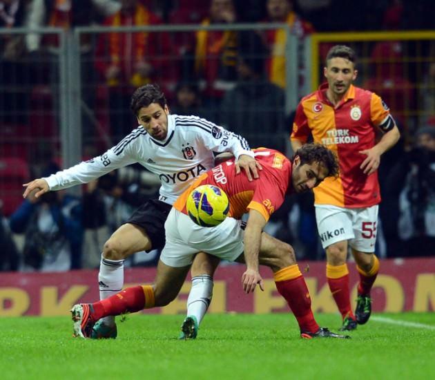 FEDA FEDA dersin Galatasaray 10 kişiyle bir yener FENA olursun )
