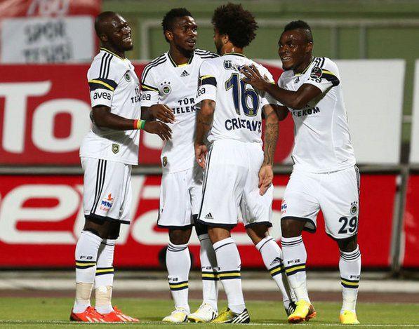 <p>Sarı-lacivertlilerde 5 oyuncunun geleceği, y&ouml;netim ve teknik heyetin vereceği karara bağlı. İşte o isimler ve son durumları:</p>
<div>&nbsp;</div>
<div class="mansetResimBox">&nbsp;</div>