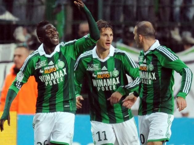 CİM BOM'DA SAKO SESLERİ!-Hamit Altıntop ve Cristian Chivu'ya imza attırmak için gün sayan Galatasaray, St. Etienne'nin sol kanat oyuncusu Bakary Sako ile ilgilenmeye başladı. (TÜRKİYE)