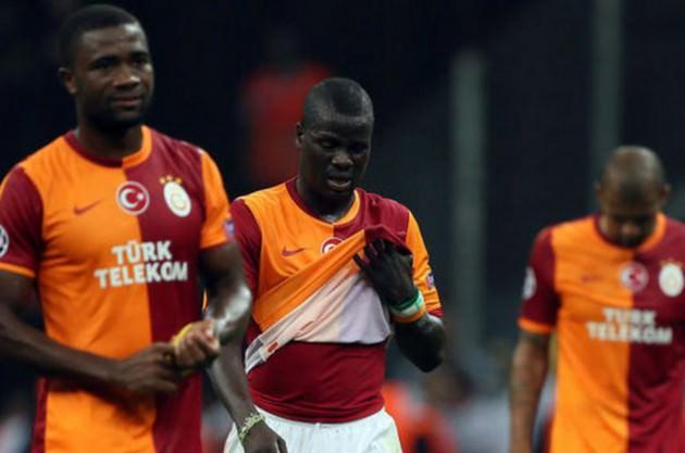 Real Madrid'in zayıf Galatasaray karşısında İstanbul'daki sergisi. Ancelotti, Isco, Benzema (2) ve Ronaldo (3) gol&uuml;yle kazandı 6-1 kazandı. Umut'un gol&uuml; T&uuml;rkler'in şeref sayısı oldu.