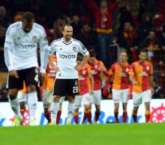 Galatasaray'ın attığı ilk golün saati "19.03"tür -  Galatasaray 2-1 Beşiktaş doğrumu samet...