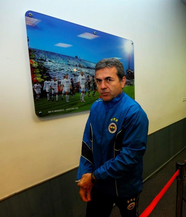 Eskişehir maçından sonraki açıklamalarından sonra profil resmini Aykut Kocaman yapıp,bugün Hocaya sallayanlar,sizi hayretle izliyorum!!!