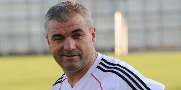 YÜZDE 51 ÇALIMBAY-Beşiktaş'ta teknik direktör için pek çok ismin adı gündeme gelirken, en güçlü adayın Rıza Çalımbay olduğu öğrenildi... Haftaya imza bekleniyor. (Takvim)