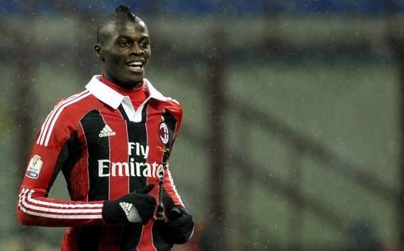 Günün bomba transfer haberleri-15 Ocak 2013 Niang'ı hemen alın gelin Sezonun 2. yarısı öncesinde kadrosunu golcü bir isimle takviye etmenin planlarını yapan Beşiktaş, Milan'ın Senegal asıllı Fransız yıldız ismi M'Baye Niang'ı bitirmek için düğmeye bastı... Aybaba, transferin ikinci yarı başlamadan bitmesini istedi...(Takvim)