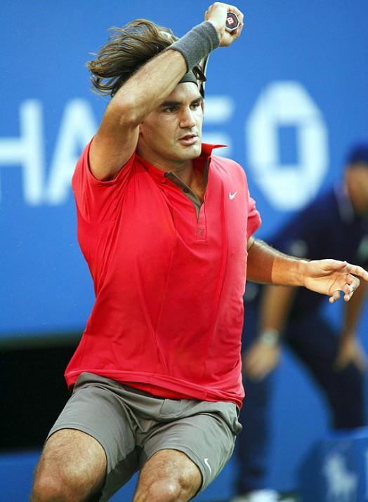 2008 ABD Açık finalinde Andy Murray’i deviren Roger Federer, önemli bir zafere daha imza attı.