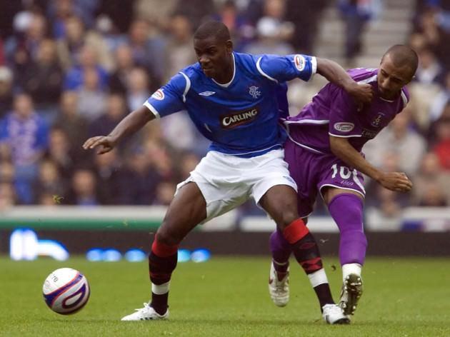 EDU'DAN YEŞİL IŞIK!-Trabzonspor'un listesindeki Glosgow Rangers'ın orta saha oyuncusu Maurice Edu'nun transfere sıcak baktığı belirtildi. (HABERTÜRK)