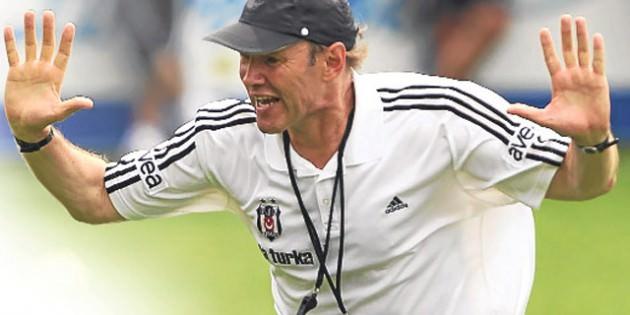 ROLAND KOCH: Beşiktaş yönetiminin takımın başına geçmesi yönünde gündeme getirdiği isimlerden biri olan Roland Koch ile somut gelişmeler yaşanmadı. Yıllardır Beşiktaş'ta görev yapan Alman futbol adamı hem Carlos Carvalhal hem de Tayfur Havutçu ile geçtiğimiz sezon çalışmıştı.