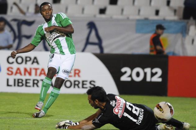 İLK ASLAN PABON-Fatih Terim'in 1 yıldız izlettiği Kolombiyalı forvet Dorlan Pabon, Galatasaray ile ön sözleşmeye imza attı. (VATAN)