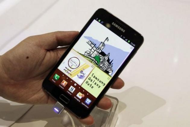 Eylül başında piyasaya Samsung'un akıllı tablet telefonu Galaxy Note II, kısa süre içerisinde 5 milyondan fazla sattı. İlk olarak ağustos sonunda Almanya'da tanıtımı yapılan Galaxy Note II'nin satış grafiği teknoloji çevresi tarafından başarılı bulunuyor.