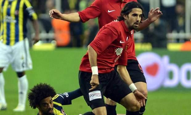<p>Alper Potuk Fenerbahçe' de imiş dogvumu samet?</p>