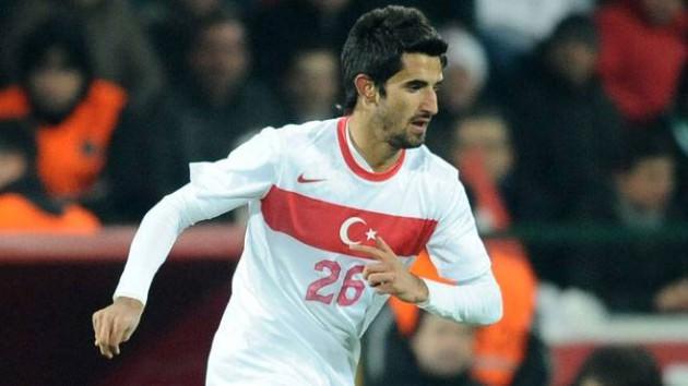 <p>Alper Potuk Fenerbahçe'de!! ( Felipe Melo bunu beğendi)</p>
