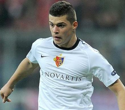 Granit Xhaka Basel'den Mönchengladbach'a