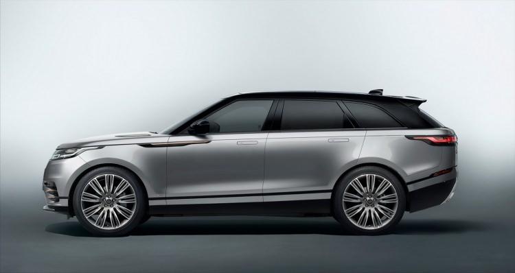 <p><span style="color:#D3D3D3">Velar, 632 lt'lik geniş bir bagaj hacmi sunarken, koltukların da yatmasıyla ortaya 1.731 lt'lik bir alan çıkıyor.</span></p>
