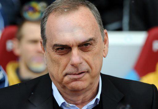 AVRAM GRANT: Chelsea günlerinde dikkat çeken İsrailli teknik adam Avram Grant'ın da ismi Beşiktaş ile anıldı ancak bu iddialar kısa bir süre içerisinde son buldu. Mourinho'nun ardından kısa bir süre Chelsea'de göreve geçen Grant şu an Partizan Belgrad takımını yönetiyor