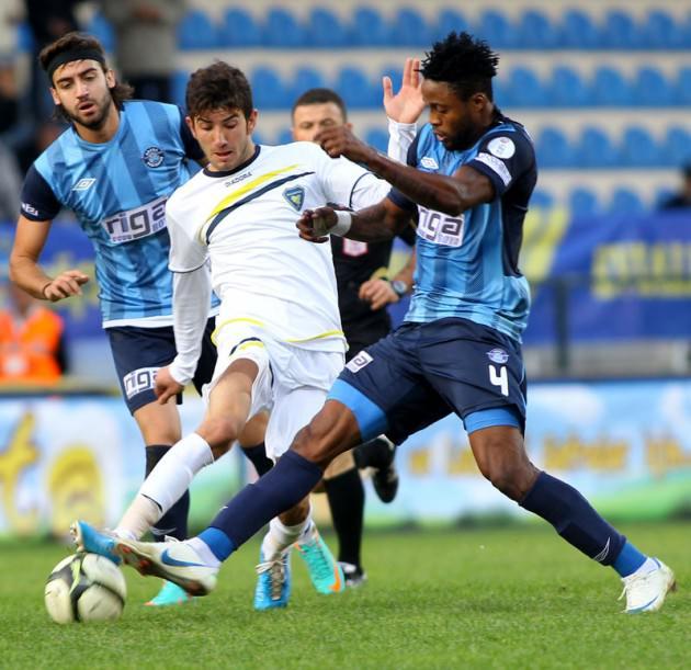 Raheem Lawal (Adana Demirspor'dan İstanbul Büyükşehir Belediyespor'a)