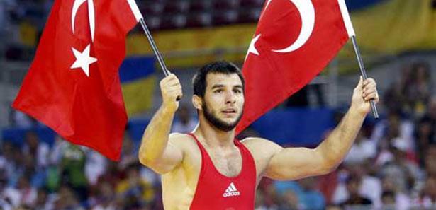 Olimpiyat tarihinde Türkiye'ye en çok madalya kazandıran branşta, ata sporumuz güreşte hedef yine kürsü olacak. Özellikle 7 sıkletin 7'sinde de 2012 Londra Olimpiyat Oyunları'na katılarak tarih yazan grekoromende madalya şansımız çok ama çok yüksek...  