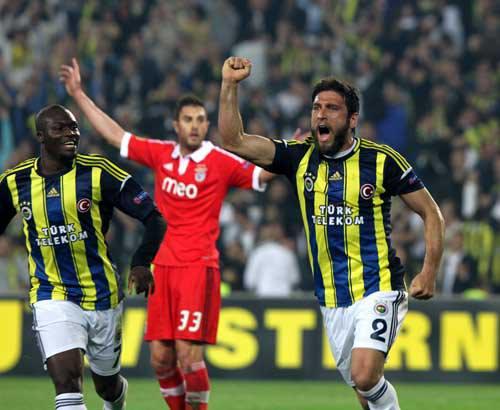 <p>Şampiyonlar liginde bayern ve dortmundun yaptigini bu aksam fenerbahce yapmistir sadece daha sanssizlardi helal olsun!</p>