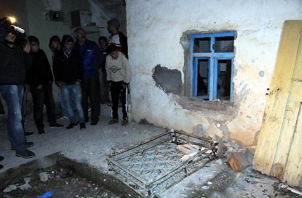 yine 24 Temmuz 2011 tarihinde Ömerli ilçesine bağlı İkipınar Köyü'nde görev yaptıkları jandarma karakoluna dönen askerlere açılan ateş sonucu Astsubaylar Erhan Gül ve Sadık Güllü ile Uzman Çavuş Ali Öztürk'ün şehit edilmesi eylemlerini organize ettiği belirtildi.