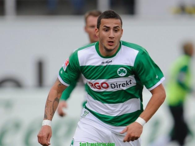 DEVLERİN SERCAN SAVAŞI!-Bundesliga'ya yükselen Fürth'ün formasını giyen Sercan Sararer "Ayrılmaya niyetim yok" diyor ama Galatasaray da Fenerbahçe de bu oyuncuyu renklerine katmak için çabalıyor. (FANATİK)