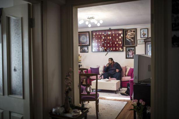 <p>Karaciğer rahatsızlığı bulunanların fazla yorulmaması lazım. Yoksa gider 2 saat torba döver, ip atlarım" diye konuştu.</p>
