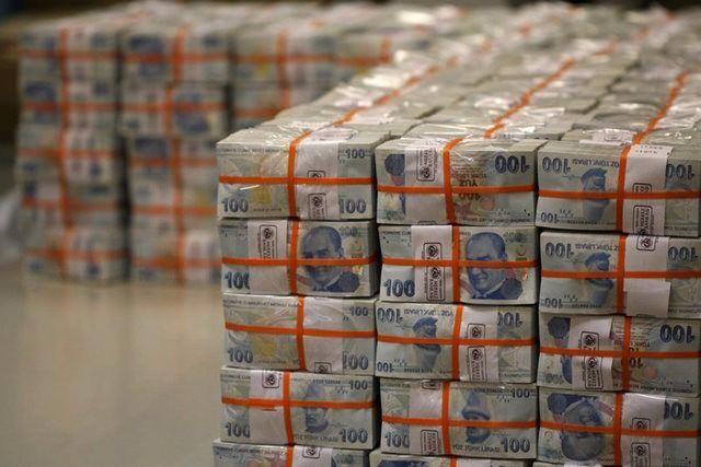 <p>Devlet katkısının yüzde 100’ünü alabilmek için sistemde en az 10 yıl kalmak ve 56 yaşını doldurmak gerekiyor.</p>

<p> </p>

<ul>
</ul>

<ul>
</ul>
