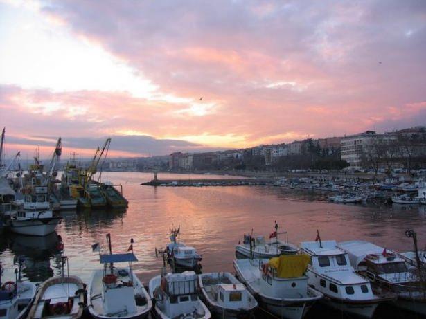 <p>TEKİRDAĞ<br />
Toplam Nakdi Krediler (Bin TL): 11.852.121<br />
Takipteki Alacaklar (Bin TL): 379.136<br />
Takipteki Alacaklar/Toplam Nakdi Krediler (%): 3,20</p>
