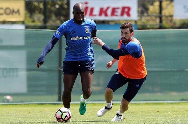 <p>Sadece teklif gelmesi halinde gönderilmelerine onay verilecek. Gelmezse de bir şekilde takıma yapılacak yeni transferler için takasta kullanılacaklar.</p>