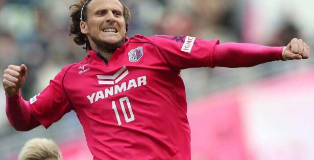 <p>18) Diego Forlan | 294 kariyer golü</p>
