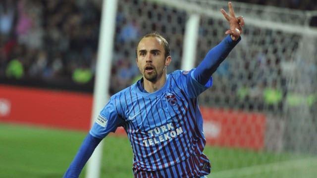<p>MİERZEJEWSKİ<br />
<br />
Polonia Warchau ------->> Trabzonspor: 5.25 milyon Euro</p>