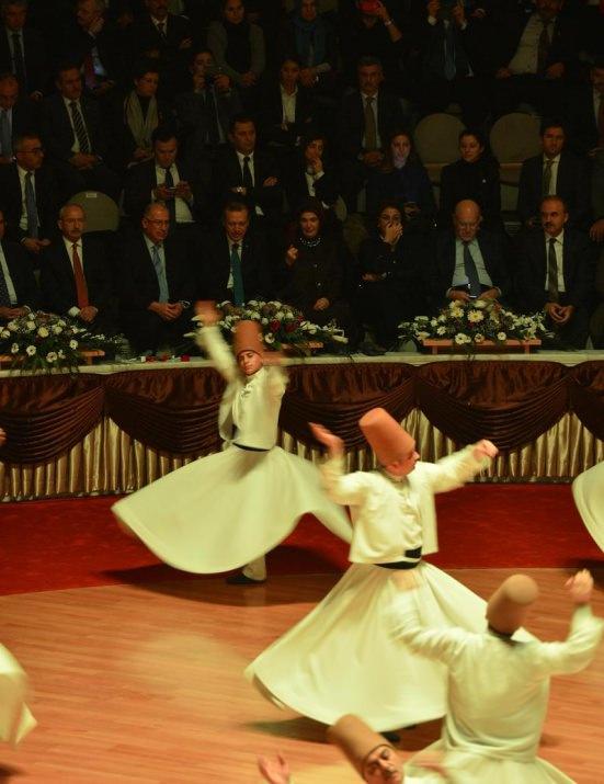 <p>Mevlana'nın 'düğün günü' dediği ahirete intikalinin üstünden 740 sene geçti.</p>