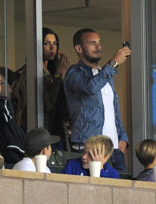 Ibrahimovic ve Chivu gibi isimlerin de yer aldığı Ajax kadrosuyla 1 lig, 2 de Hollanda Kupası şampiyonluğu yaşayan futbolcu, 30 maçta 18 gol attığı 2006-2007 sezonunun ardından 27 milyon Euro karşılığında Real Madrid'e transfer oldu.