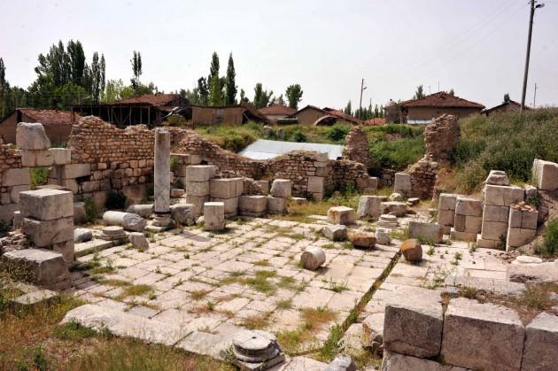 Son olarak 1987-1991 yılları arasında kazı yapılan Tokat'ın Sulusaray ilçesindeki Sebastapolis Antik Kenti'nde 21 yıl aradan sonra kazı çalışmaları yeniden başlatılacak. Antik Kentin hamam bölgesinde kazının billimsel danışmanı Gaziosmanpaşa Üniversitesi Fen Edebiyat Fakültesi Sanat Tarihi Bölümü Öğretim Üyesi Yrd. Doç Dr. Şengül Dilek Full inceleme yaptı.