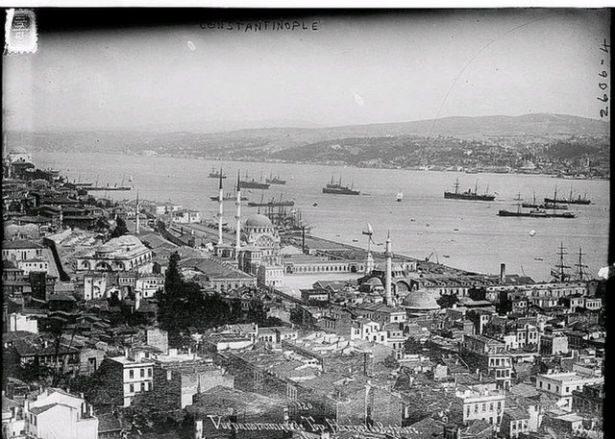 <p>Arşivde yer alan Çanakkale fotoğrafları ilk kez ortaya çıktı.</p>
<p> </p>