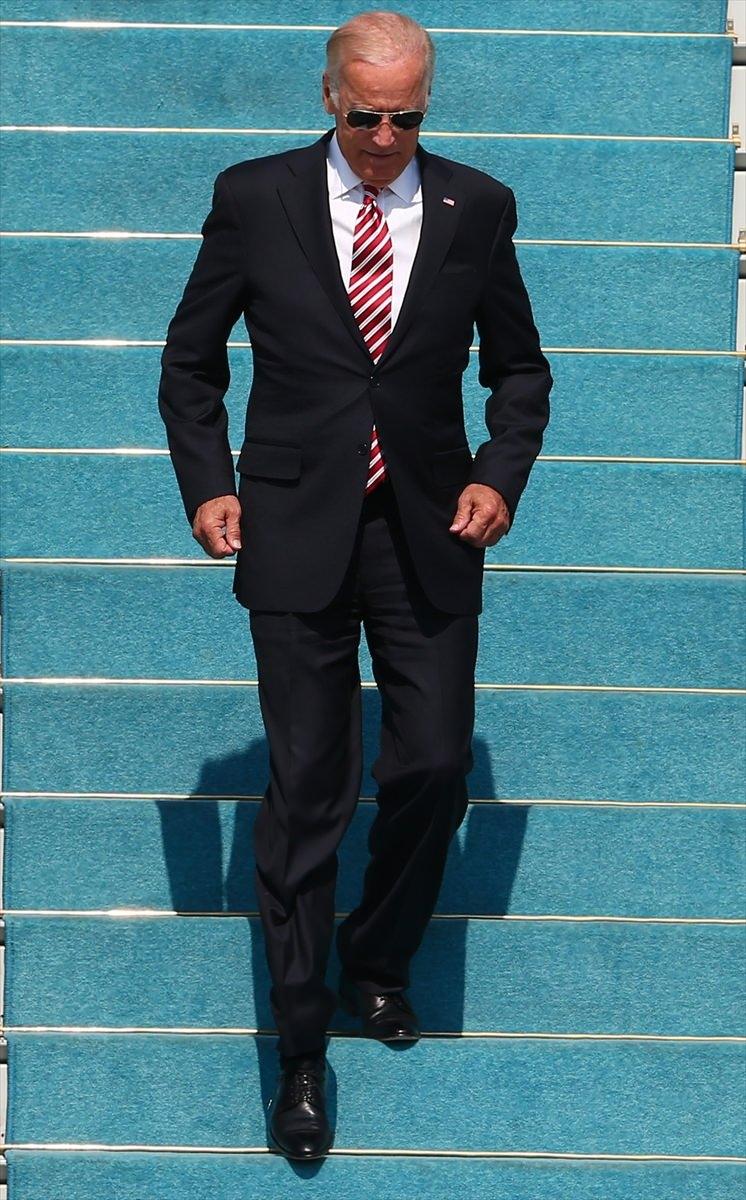 <p>Joe Biden, son olarak Cumhurbaşkanı Recep Tayyip Erdoğan tarafından Cumhurbaşkanlığı Külliyesi'nde kabul edilecek.</p>
<p> </p>