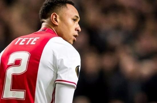 <p>Kenny Tete</p>

<p>Galatasaray'a</p>
