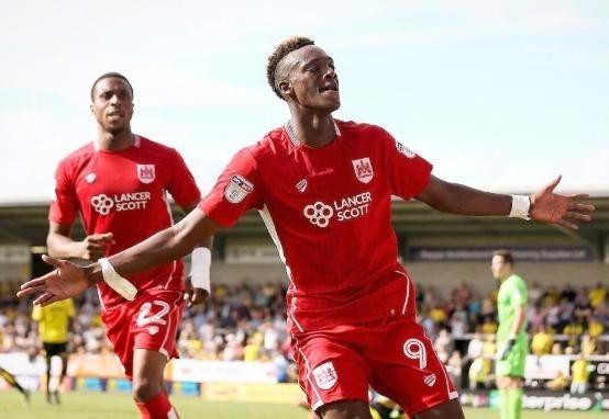 <p>Tammy Abraham</p>

<p>Newcastle United'a</p>
