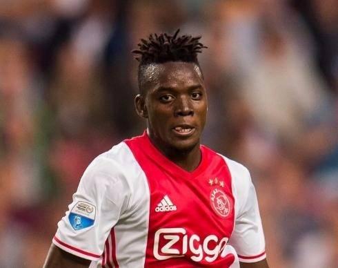 <p>Bertrand Traore</p>

<p>Lyon'a</p>
