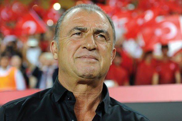 <p>Rusya ve Hırvatistan maçı öncesinde A Milli Takım aday kadrosunda adeta devrim yapan Türkiye Futbol Direktörü Fatih Terim flaş kadrosuyla ilginç bir istatistiğe imza attı.</p>
