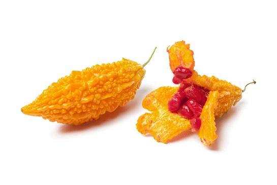 <p>Yaralar konusundaki iddiasını rahim içinde oluşmaya başlayan yaralarda da gösteriyor ve iyileşme sürecine katkı sağlıyor.</p>

<p>Kan şekerini dengede tutarak şeker hastalığı yaşayanlara destek oluyor.</p>

<p>İçeriğinde yer alan çokça E itamini ve protein sayesinde bağışıklık sistemini güçlendiriyor, hastalıklara yakalanma riskini azaltıyor.</p>
