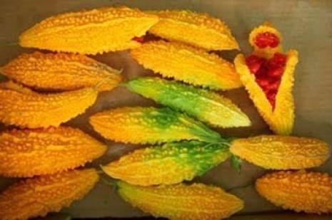 <p><strong>Her şey güzel de nereden buluruz: Kudret narını bulabileceğiniz yerler</strong></p>

<p>Kudret narının zeytinyağı ya da bal ile karıştırılarak kavanozlarda satılan halini pek çok aktarda kolaylıkla bulabilirsiniz. Bu ikisi dışında kudret narı macun olarak da aktarlarda satılıyor.</p>
