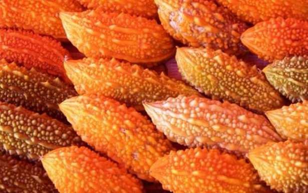 <p><span style="color:#FFFFFF">Tadı kötü gelirse hemen bir kavanoz zeytinyağının içine bir kudret narını koyun ve birkaç hafta bekletin. Sonra günde birkaç kaşıktan fazla olmamak üzere tüketin.</span></p>
