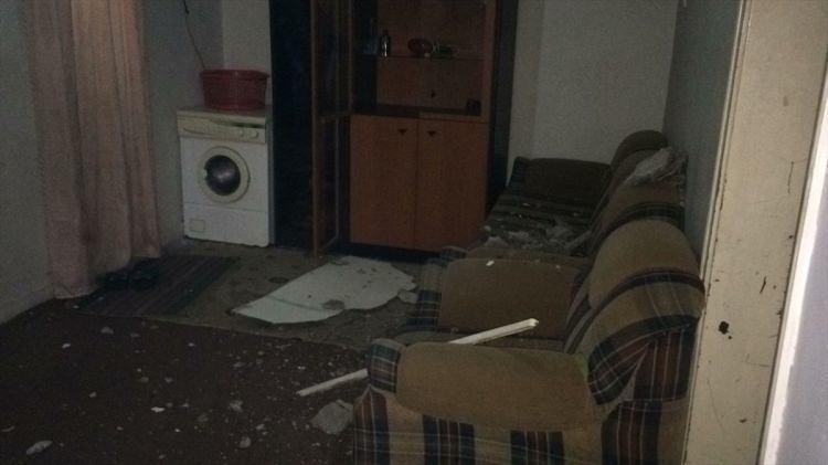 <p>Adıyaman'ın Samsat ilçesinde 5,5 büyüklüğünde deprem oldu. Depremin ardından bazı evlerde maddi hasar oluştu.</p>
<p> </p>