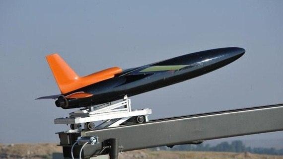 <p>·Paraşüt ile karaya veya denize iniş</p>

<p> </p>
