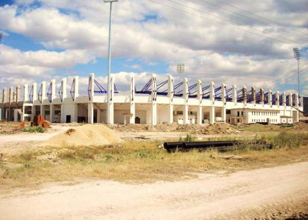 <p><span>15 bin kişilik stadyumun bulunduğu spor kompleksi 51 milyon liraya mal olacak.</span></p>