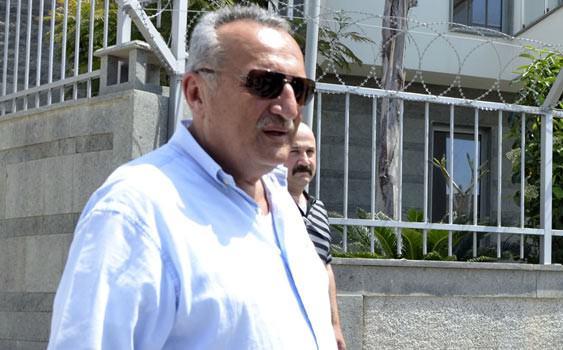 <p>Susurluk davasında 5 yıl hapis cezasına mahkum edilen ve bir yıldır cezaevinde olan eski Emniyet Genel Müdürü, eski İçişleri ve Adalet Bakanı Mehmet Ağar tahliye oldu.</p>