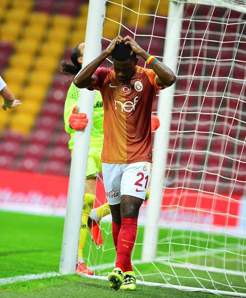<p>Chedjou: 2.200.000</p>

<p> </p>
