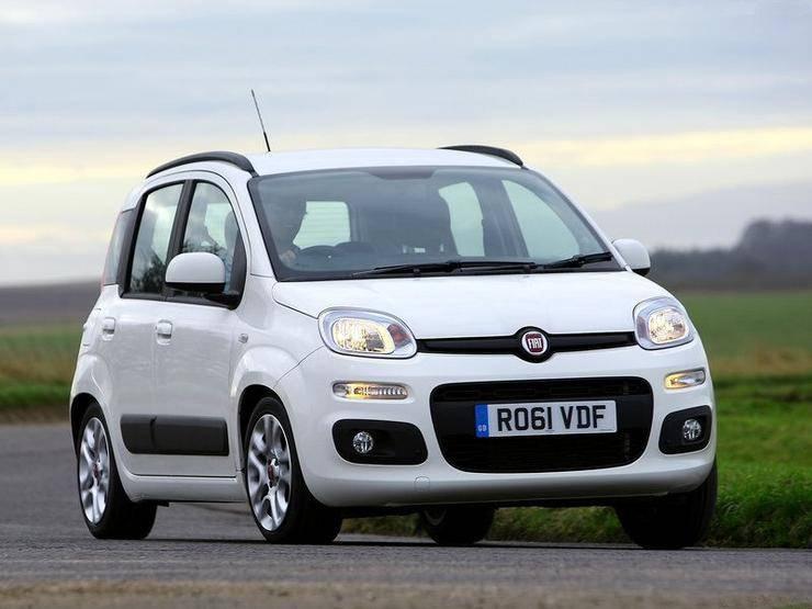 <p>Marka: Fiat Panda 1.3<br />
Şanzıman: Mekanik/Manuel<br />
Yakıt türü: Dizel<br />
Yakıt tüketimi: 3.9 litre</p>