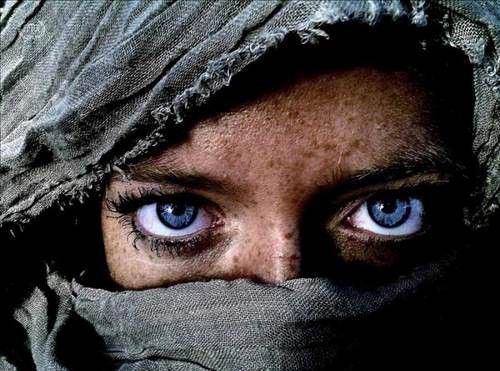 <p>Mobil cihazlar içerisinde akıllı telefonların yeri hepimiz için ayrıdır.</p>

<div>Fotoğraf çekebilmesi en can alıcı noktalarından birisidir.
<div> </div>
</div>
